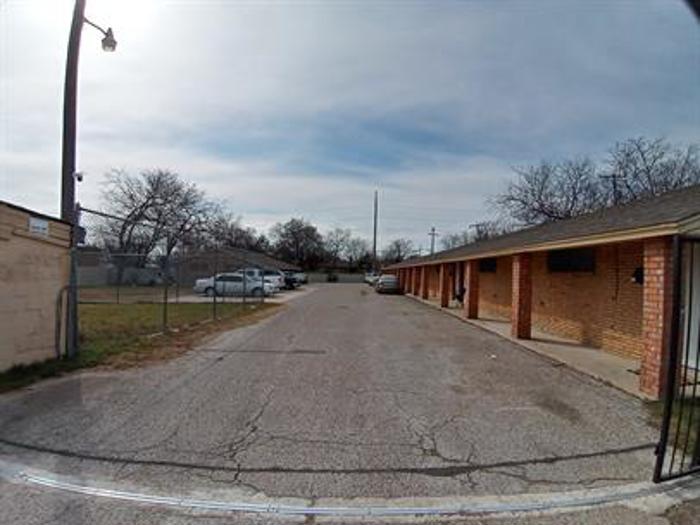 500 West Rancier Avenue - E